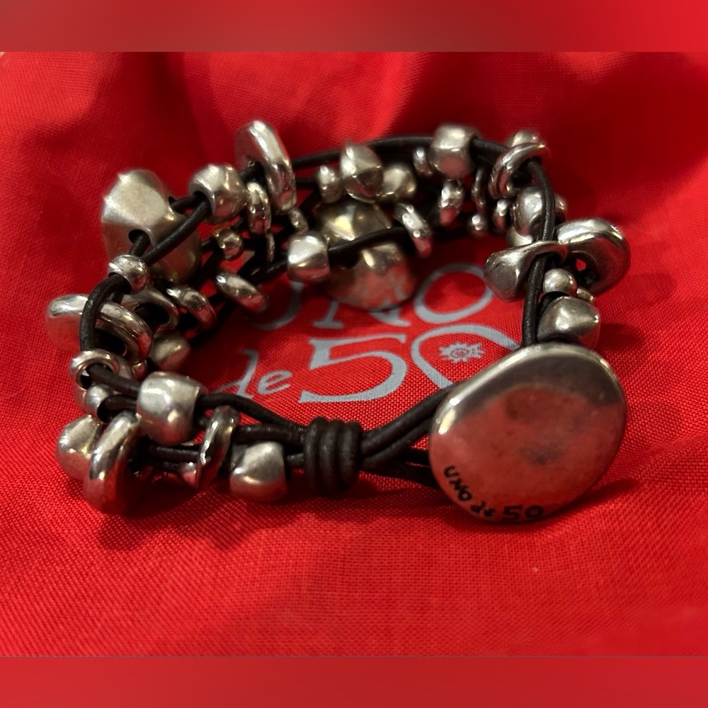 UNO de 50 Lady Marmalade Silver Bracelet with Pink and Grey Crystal Stones - Picture 8 of 8